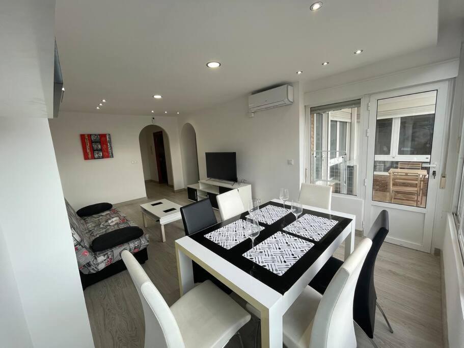 Nice Apartment Near The Sea Torrevieja Kültér fotó